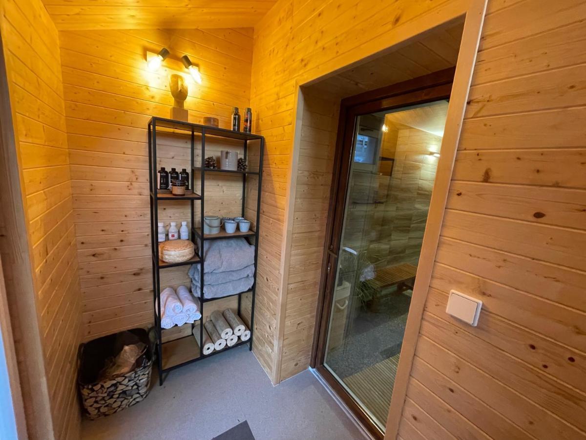 Wolf House Klinovec Hotel Loučná pod Klínovcem Kültér fotó