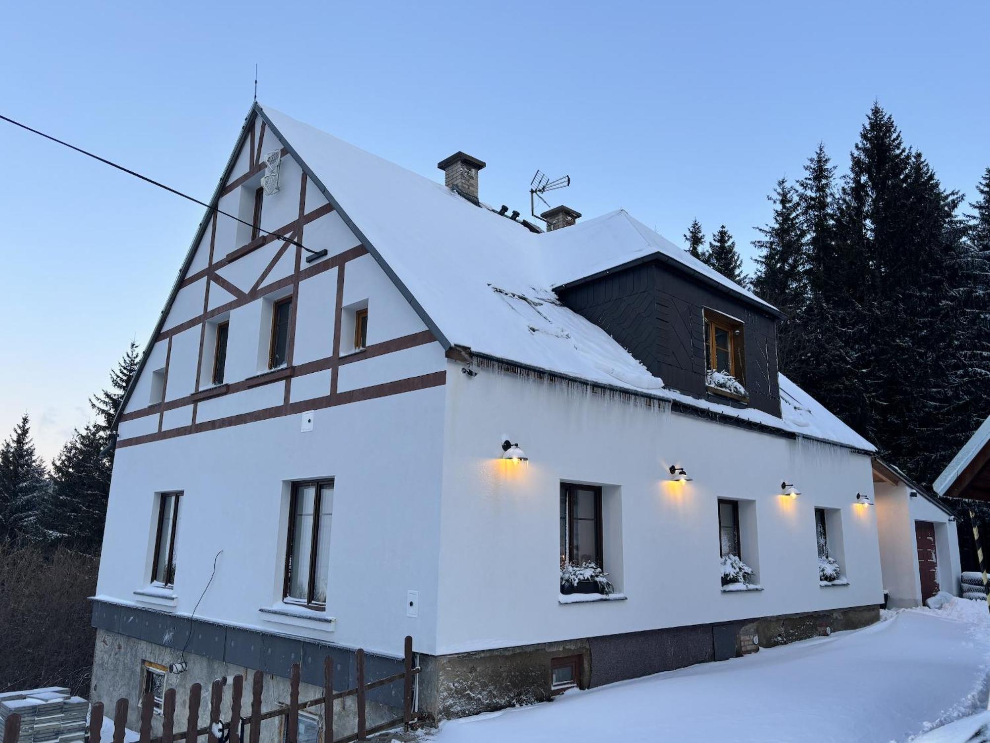 Wolf House Klinovec Hotel Loučná pod Klínovcem Kültér fotó